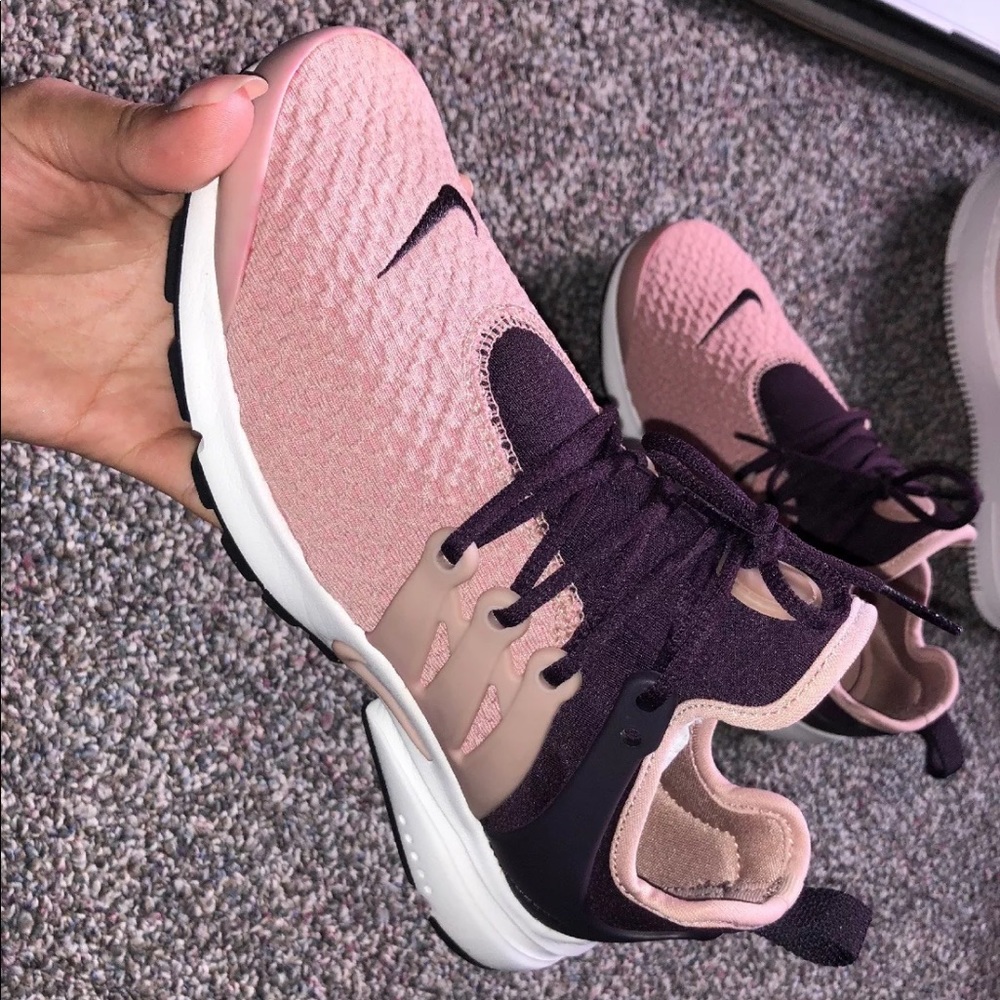 NIKE WMNS AIR PRESTO PORT WINE SUMMIT & PINK